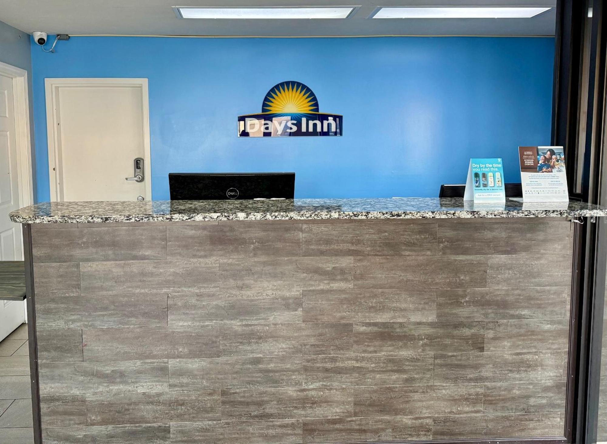 Days Inn By Wyndham Morristown Kültér fotó