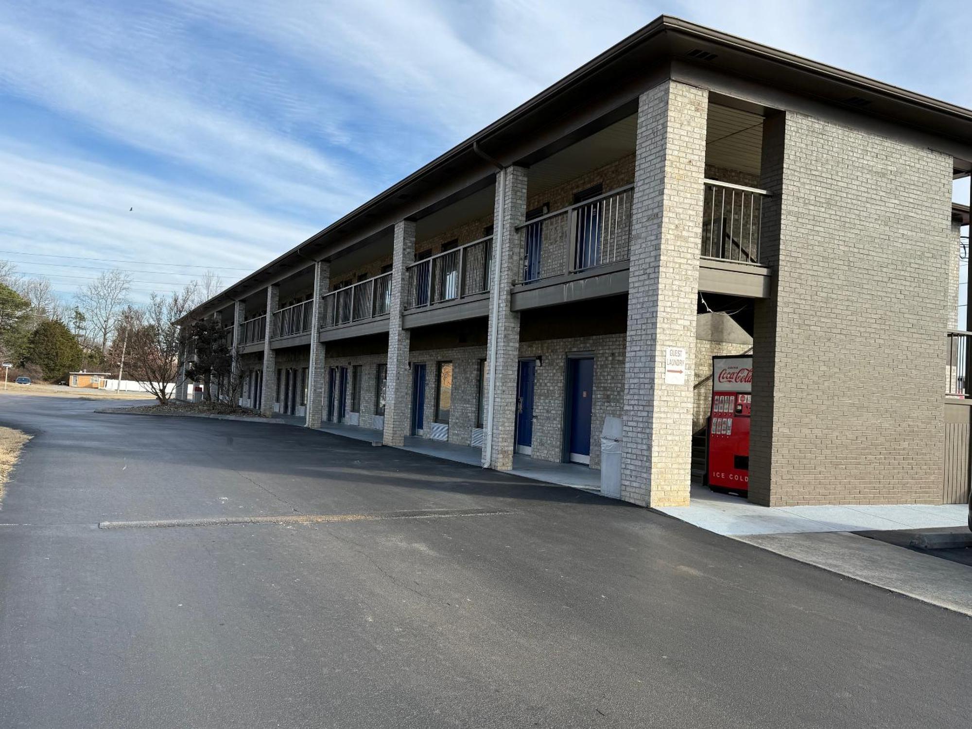 Days Inn By Wyndham Morristown Kültér fotó
